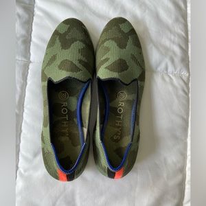 Rothy’s: The Loafer